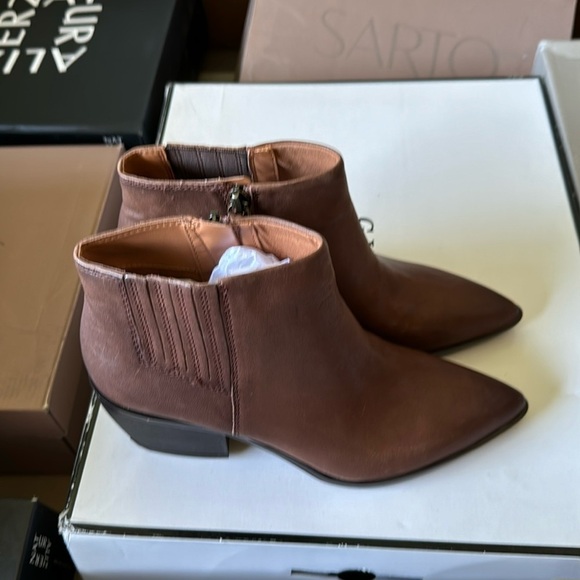 Franco Sarto Women's Spur Pointed Toe Ankle Boot - Picture 6 of 8